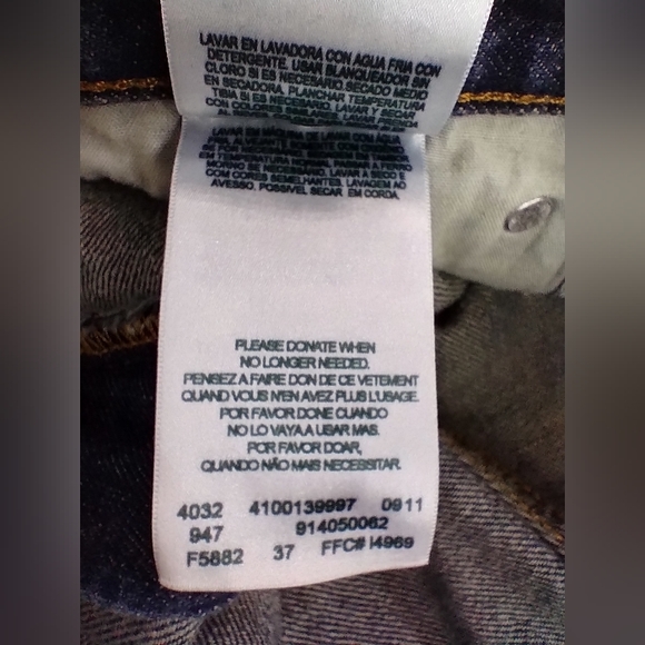 Signature by Levi Strauss & Co. Gold Label Men's Regular Fit Jeans 38W x 30L - Picture 4 of 5